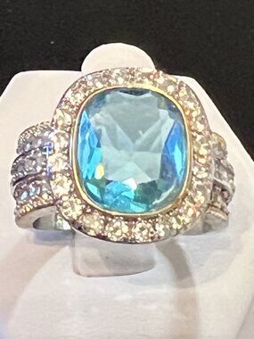 2-Tone Blue Topaz Color Costume Ring Size 8 (363)